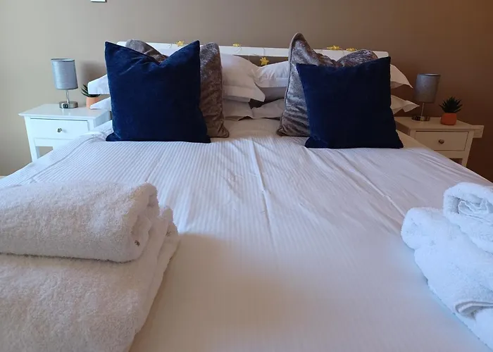 12 Easby Hall 아파트